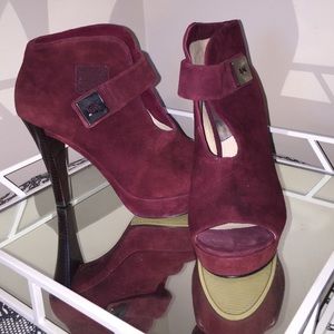 Michael Kors burgundy great conditions 8.5